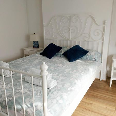 Cosy Central Canterbury - Modern Victorian ภายนอก รูปภาพ