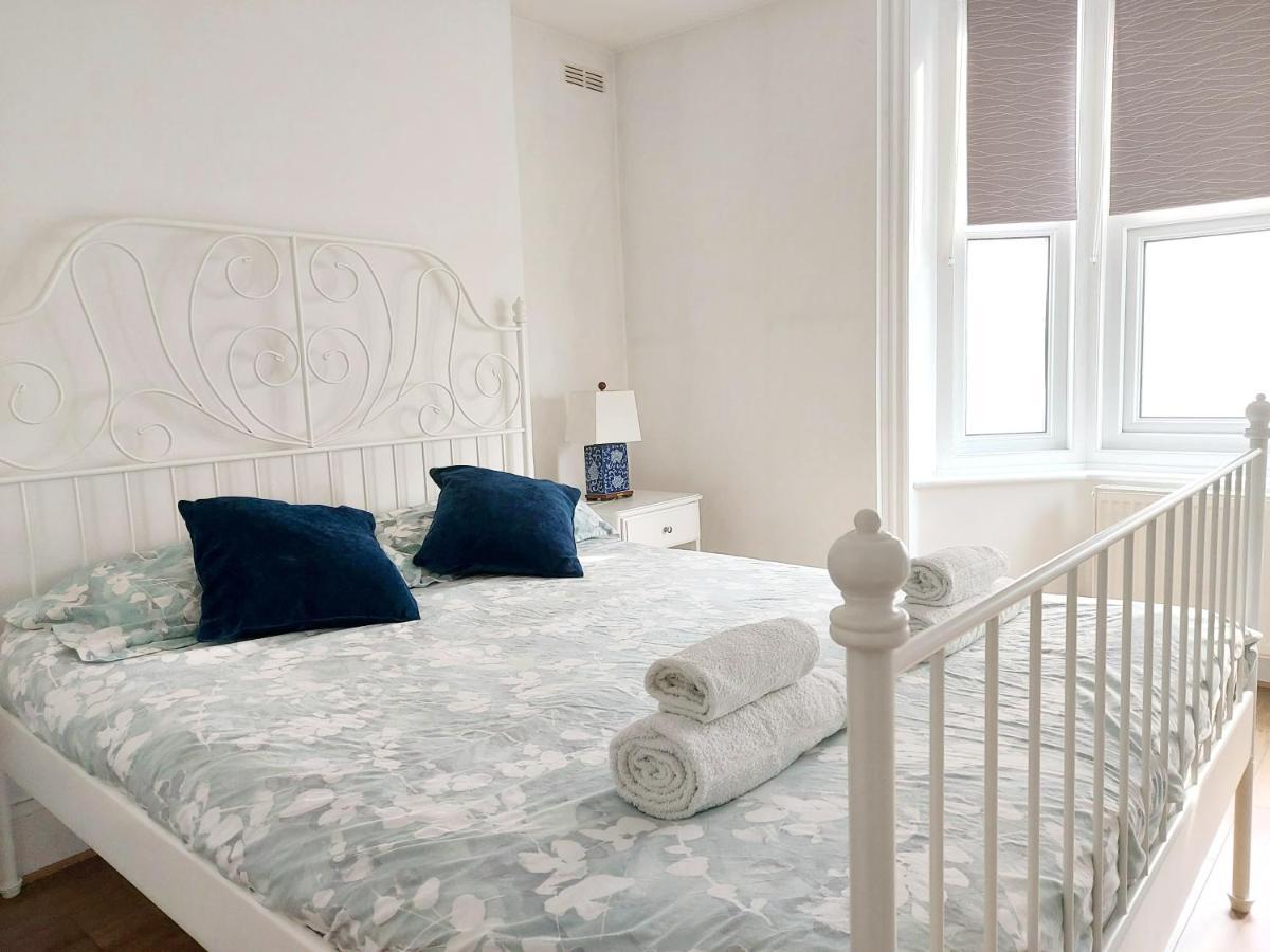 Cosy Central Canterbury - Modern Victorian ภายนอก รูปภาพ