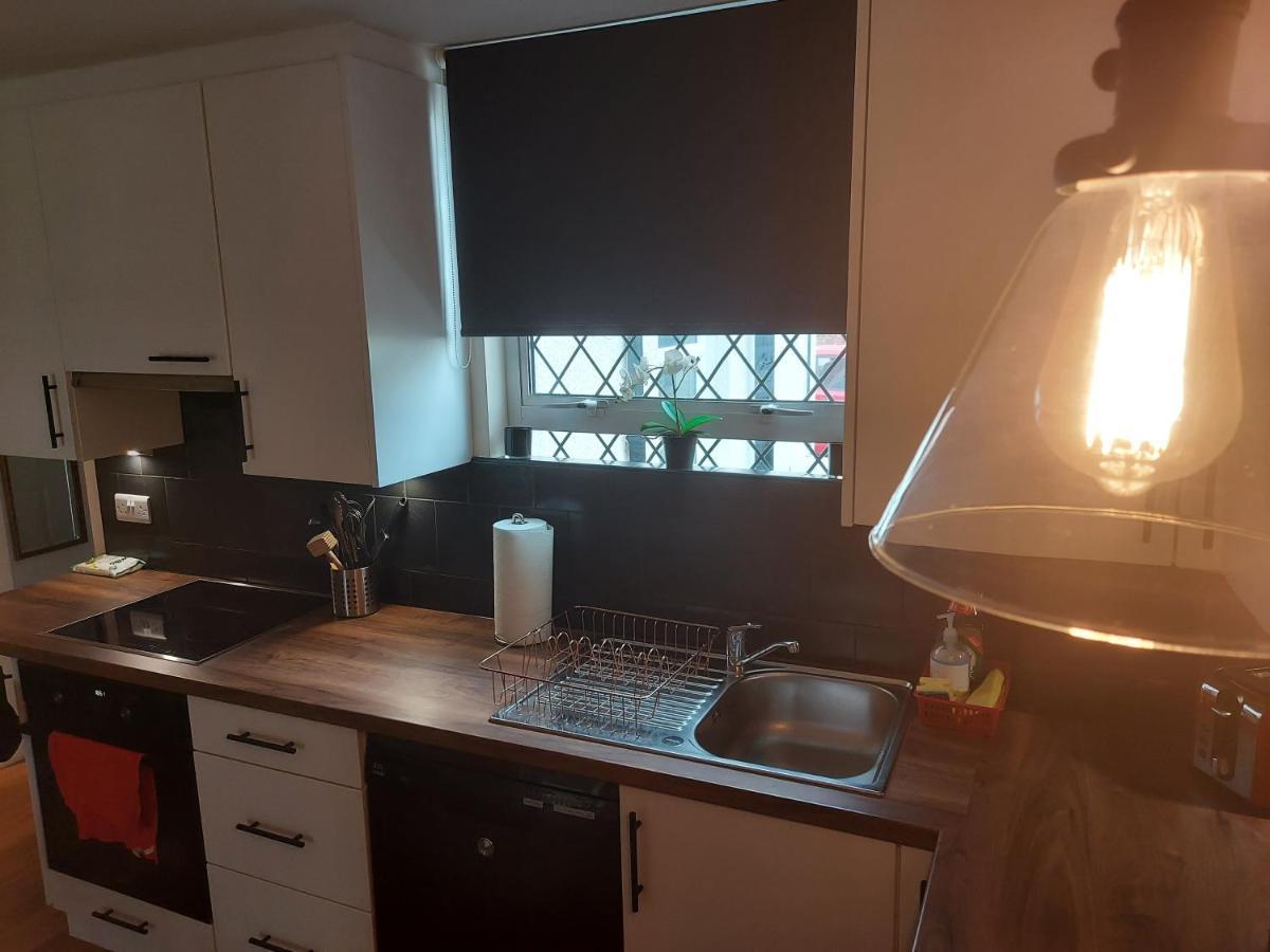 Cosy Central Canterbury - Modern Victorian ภายนอก รูปภาพ